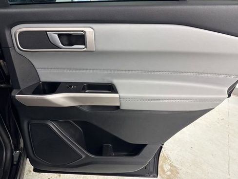 Used 2023 Ford Explorer XLT w/ Equipment Group 202A image 34