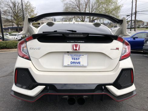 Used 2019 Honda Civic Type R image 4