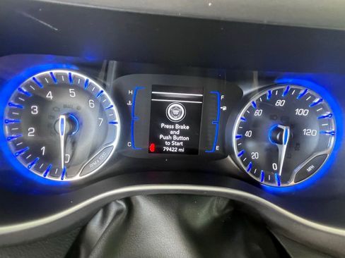 Used 2020 Chrysler Pacifica Touring-L image 12