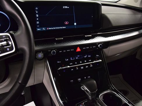 Used 2024 Kia Carnival SX Prestige FWD image 22