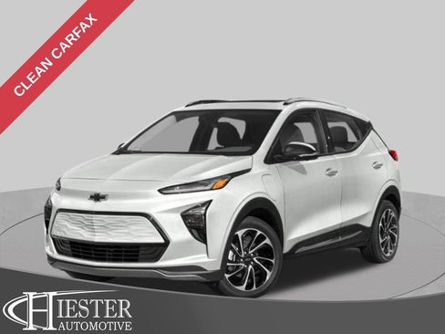Used 2022 Chevrolet Bolt EUV Premier w/ Sun & Sound Package FWD image 1