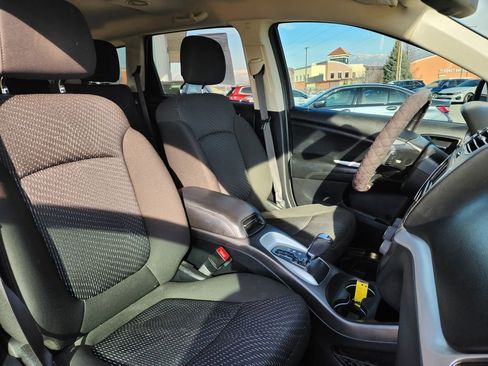 Used 2019 Dodge Journey SE w/ Connectivity Group image 15