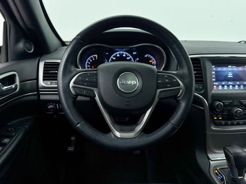 Used 2018 Jeep Grand Cherokee Limited image 4