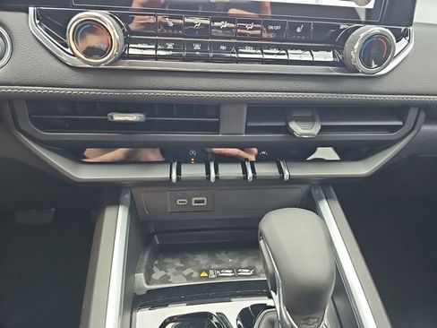 New 2026 Chevrolet Colorado LT w/ LT Convenience Package AWD/4WD image 18