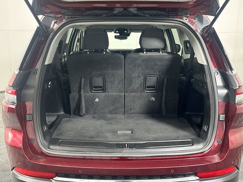 Used 2023 Jeep Grand Cherokee L Laredo image 30