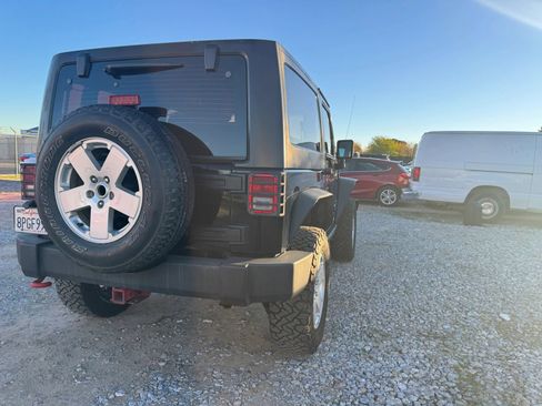 Used 2013 Jeep Wrangler Sport AWD/4WD image 3
