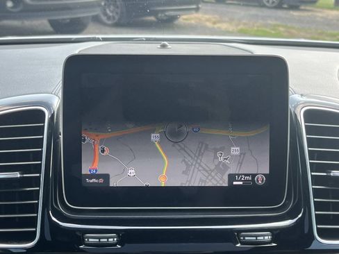 Certified 2018 Mercedes-Benz GLE 43 AMG 4MATIC image 32