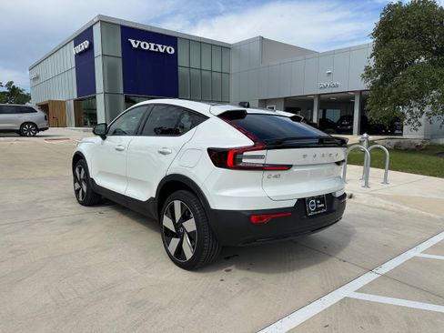 Certified 2023 Volvo C40 P8 Recharge Ultimate image 4