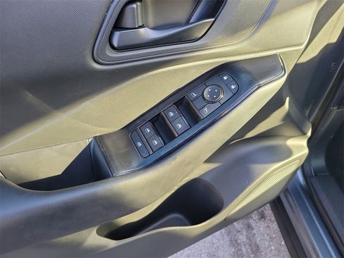 Certified 2025 Nissan Rogue S image 17