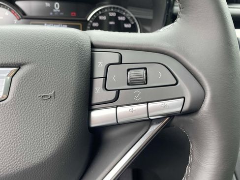 New 2025 Cadillac XT6 Luxury image 27