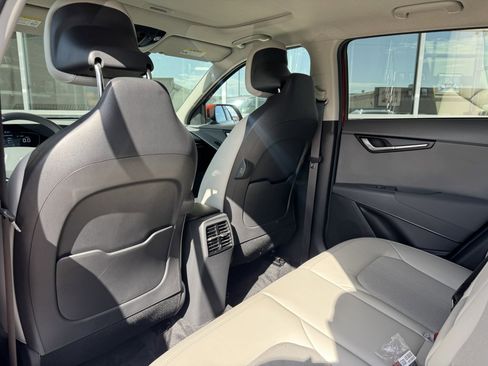 Used 2023 Kia Niro EX Touring image 35