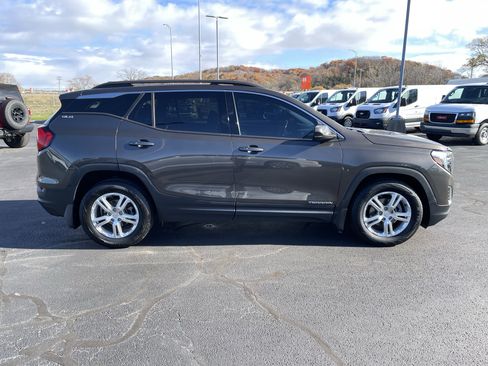 Used 2019 GMC Terrain SLE image 8
