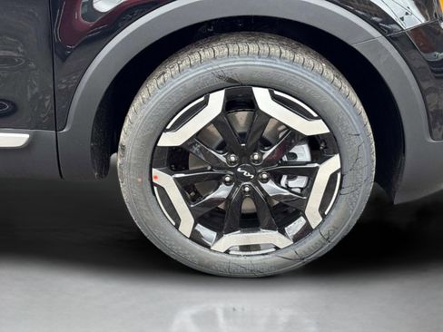 New 2025 Kia Telluride S image 9