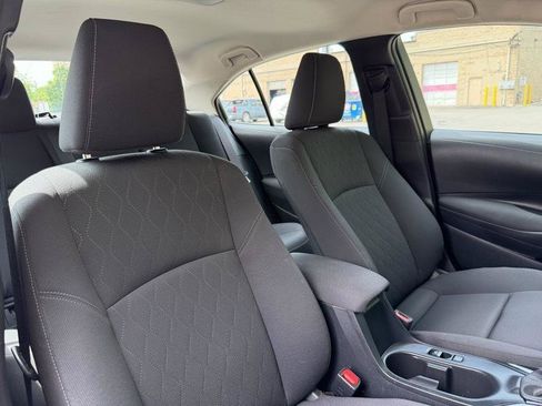 Used 2024 Toyota Corolla LE FWD image 19
