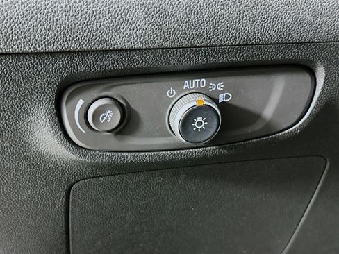 Used 2025 Buick Encore GX Preferred image 17