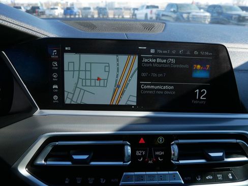 Used 2021 BMW X5 M50i w/ Dynamic Handling Package image 32