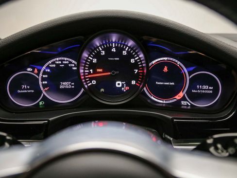 Certified 2018 Porsche Panamera RWD image 29