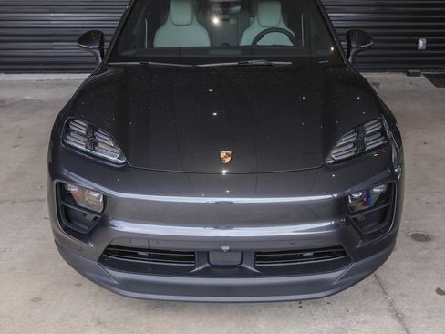 New 2026 Porsche Macan Electric RWD image 9