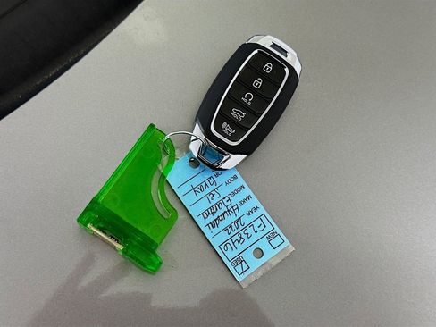 Used 2022 Hyundai Elantra SEL w/ Preferred Accessory Package image 34