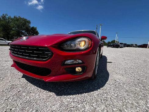 Used 2017 FIAT 124 Spider Lusso RWD image 23