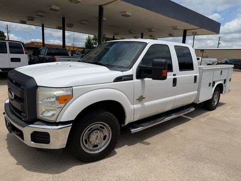 Used 2014 Ford F250 XL w/ Power Equipment Group RWD image 1