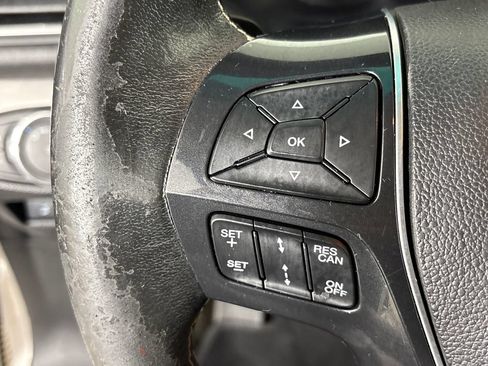 Used 2016 Ford Explorer Platinum AWD/4WD image 19