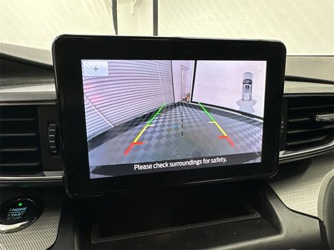 Used 2020 Ford Explorer XLT w/ Equipment Group 202A image 33