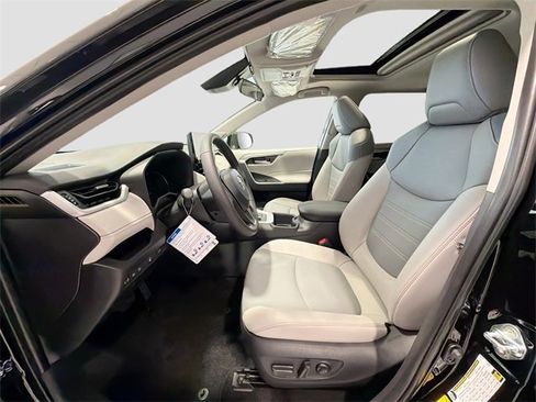 New 2025 Toyota RAV4 XLE Premium image 18