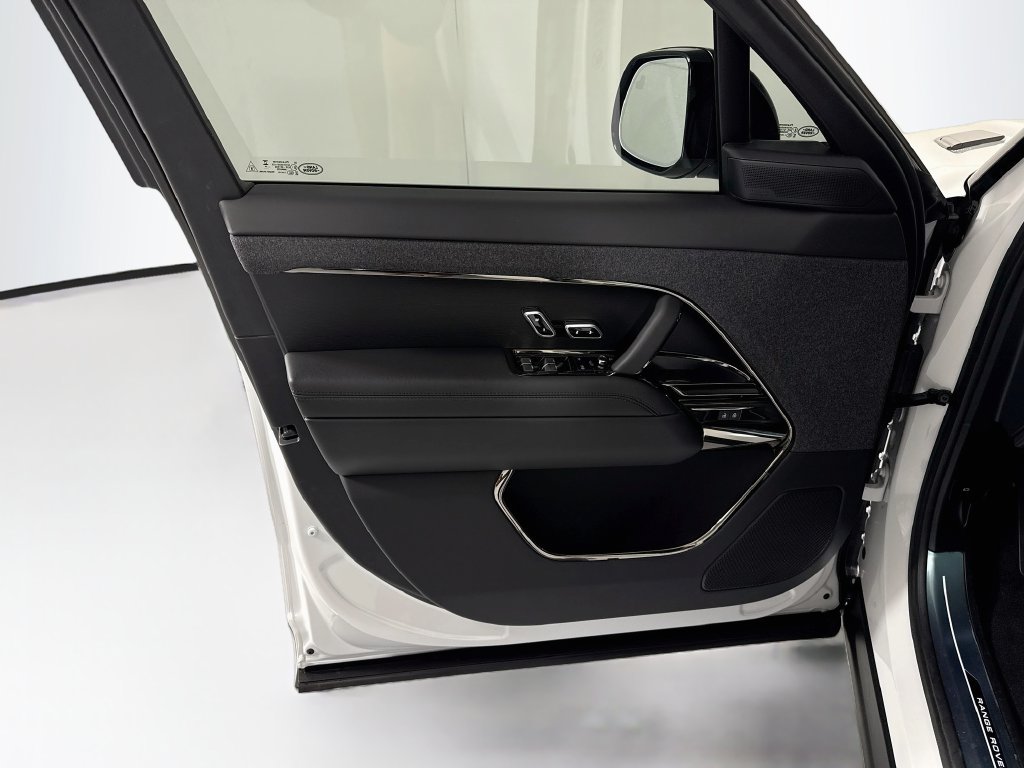 New 2026 Land Rover Range Rover Sport Dynamic SE AWD/4WD image 26