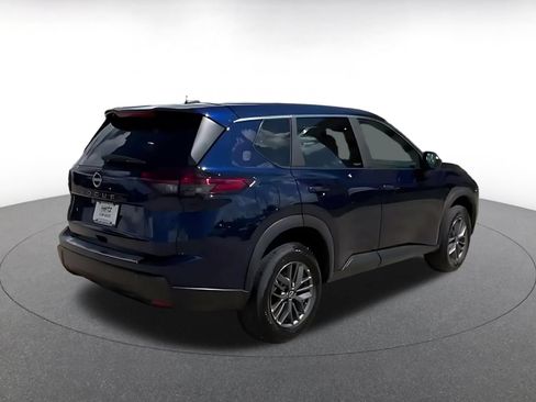 Used 2026 Nissan Rogue SV FWD image 13