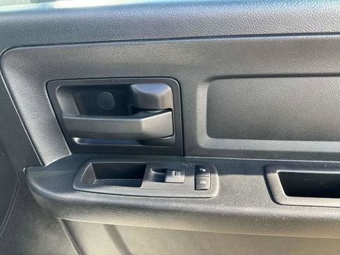 Used 2018 RAM 1500 Tradesman w/ Chrome Appearance Group image 20