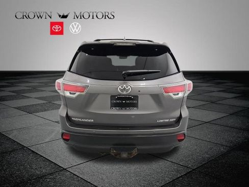 Used 2015 Toyota Highlander Limited w/ Driver Technology Package AWD/4WD image 5