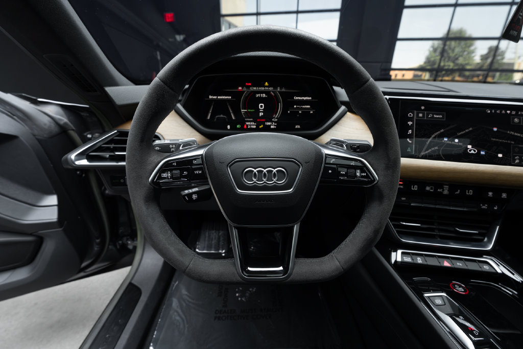 Used 2022 Audi e-tron GT Premium Plus AWD/4WD image 28