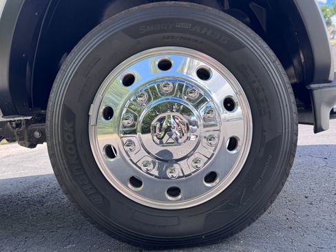 Used 2024 RAM 4500 Tradesman w/ Chrome Appearance Group image 34