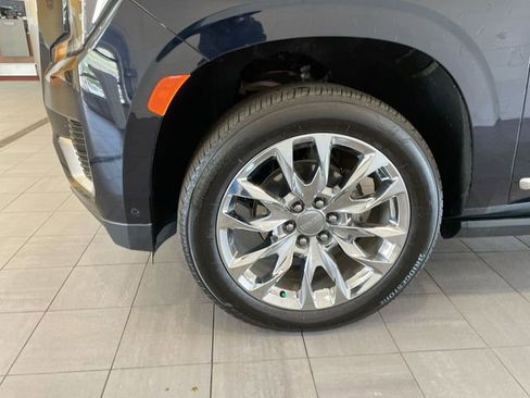 Used 2024 GMC Yukon XL Denali w/ Advanced Technology Package image 8