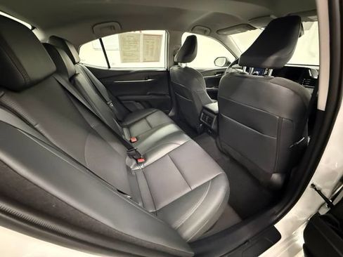 Certified 2025 Toyota Camry XLE AWD/4WD image 7