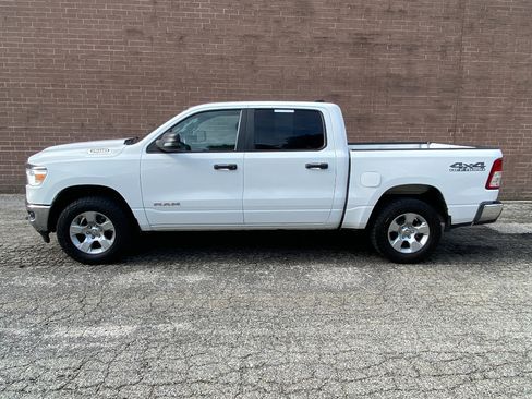 Used 2023 RAM 1500 Big Horn AWD/4WD image 3