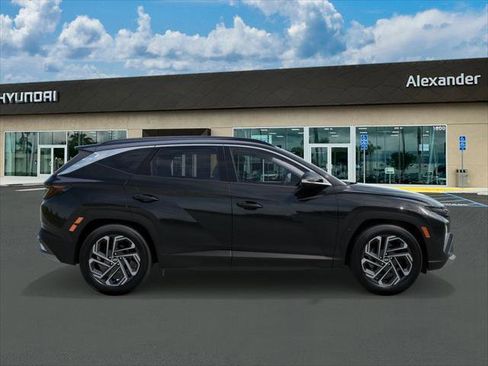 New 2026 Hyundai Tucson Limited image 7