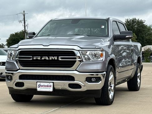 Used 2020 RAM 1500 Lone Star RWD image 3