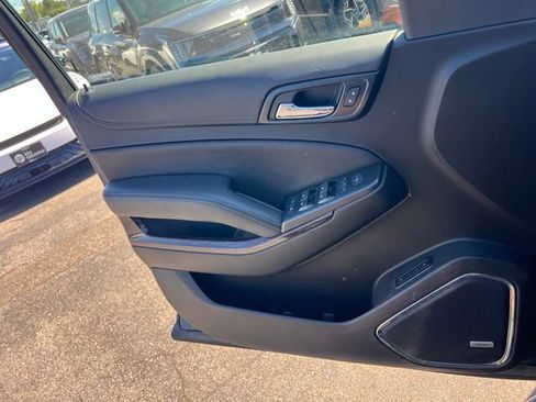Used 2019 GMC Yukon XL SLT AWD/4WD image 19