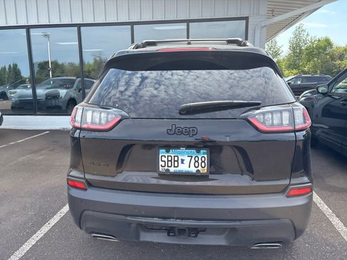 Used 2021 Jeep Cherokee Latitude Lux w/ Sun & Sound Group AWD/4WD image 4