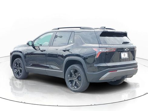 New 2026 Chevrolet Equinox LT w/ Midnight Edition FWD image 3