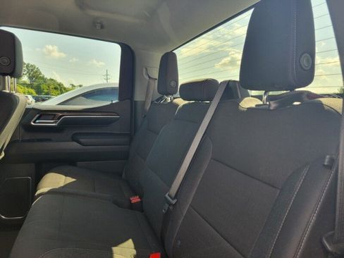 Used 2025 Chevrolet Silverado 1500 LT RWD image 25