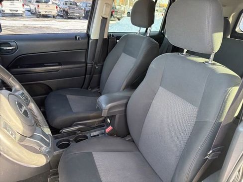 Used 2011 Jeep Patriot Latitude image 16