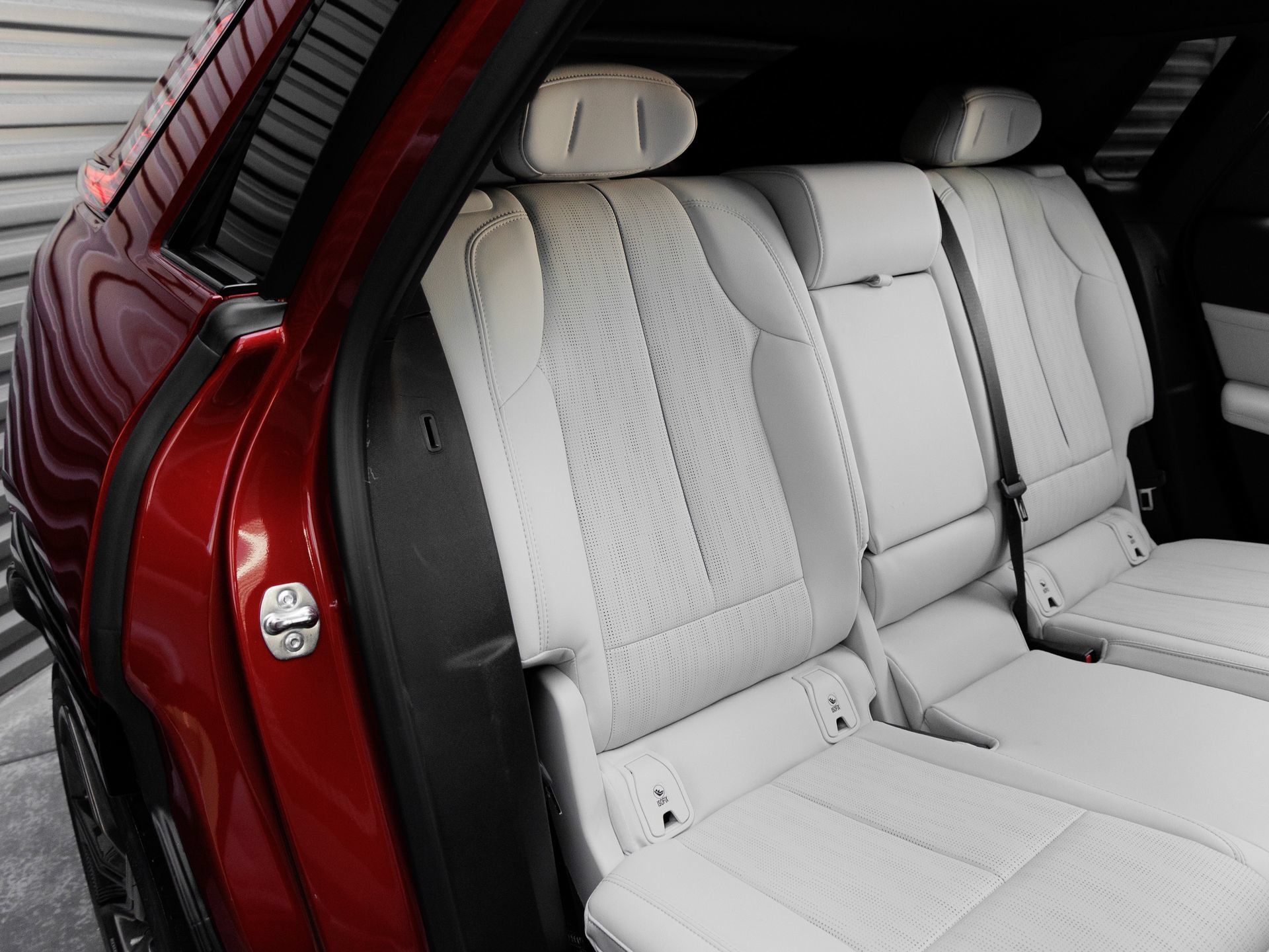 Used 2025 Cadillac Lyriq Sport AWD/4WD image 43