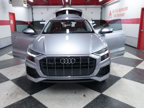 Used 2022 Audi Q8 Premium Plus image 32