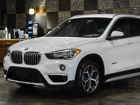 Used 2017 BMW X1 xDrive28i image 7