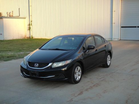 Used 2014 Honda Civic LX image 2