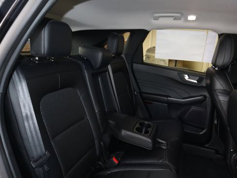 New 2026 Ford Escape SE image 43