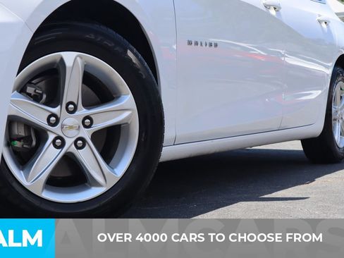 Used 2024 Chevrolet Malibu LT FWD image 3
